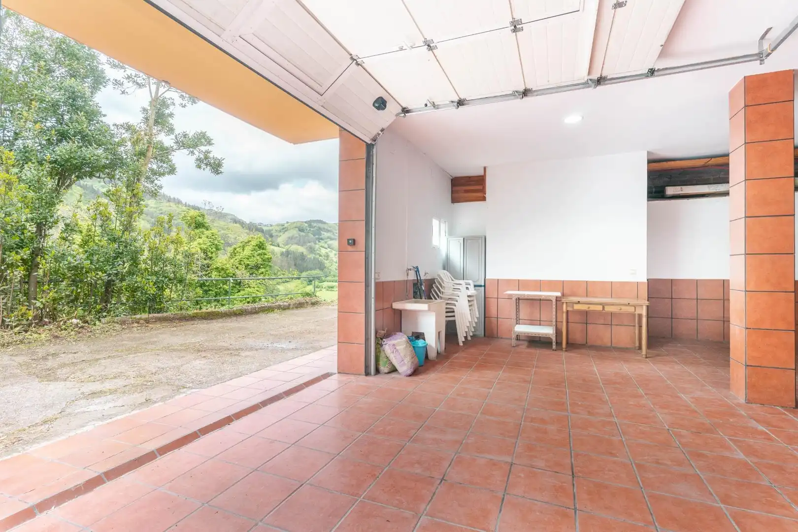 Terrassa de Casa o xalet en venda en Tineo amb Calefacció, Jardí privat i Terrassa