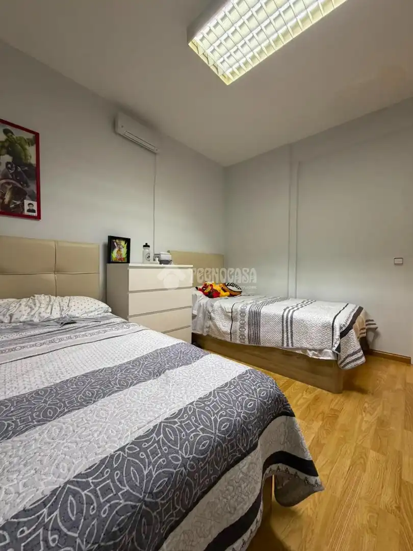 Schlafzimmer von Wohnung zum Verkauf in Madrid mit Klimaanlage