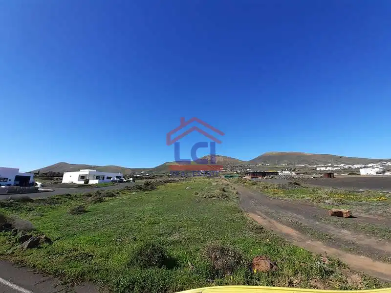 Land for sale in Tías