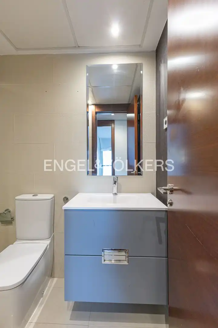 Bathroom of Flat for rent in Majadahonda  with Air Conditioner, Heating and Private garden