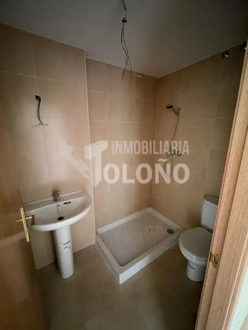 Baño de Dúplex en venta en Castañares de Rioja con Calefacción, Terraza y Trastero