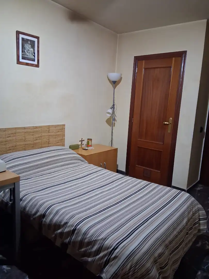 Dormitori de Pis en venda en Jaén amb Moblat