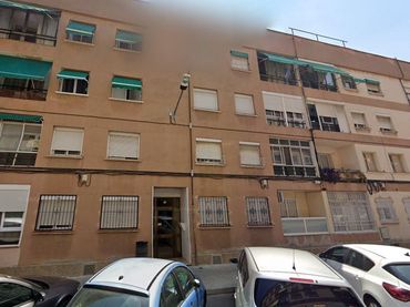 Piso con balcón en venta en MONESTIR DE RIPOLL 10