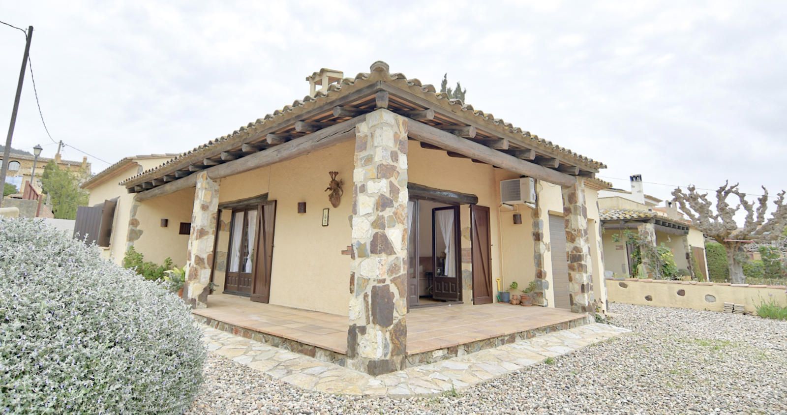 Exterior view of House or chalet for sale in Regencós  with Air Conditioner