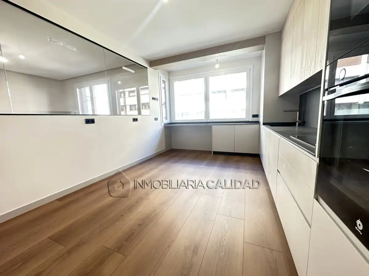 Cuina de Pis en venda en Burgos amb Calefacció i Terrassa