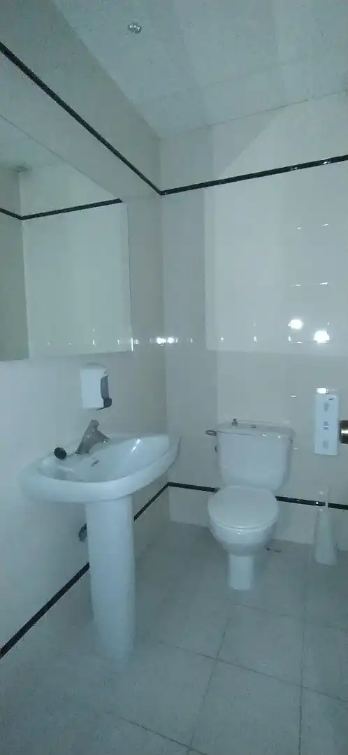 Bathroom of Commercial properties for sale in Tortosa  with Air Conditioner