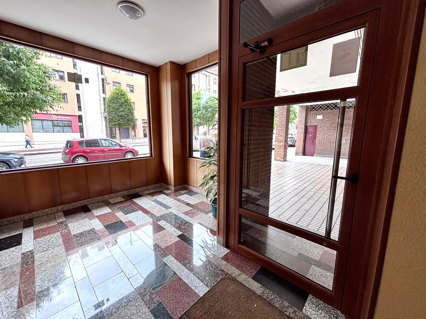 Piso en venta en Gijón  con Calefacción, Terraza y Trastero