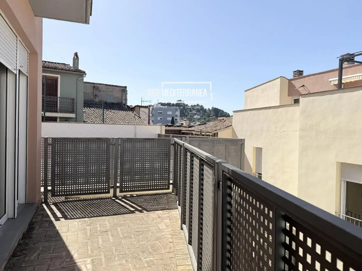 Vista exterior de Casa adosada en venda en Castelló de Rugat amb Piscina, Balcó i Piscina comunitària