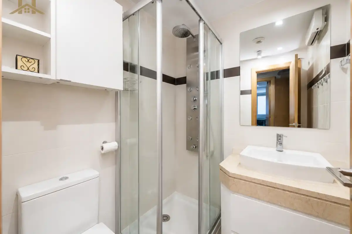 Baño de Piso en venta en Alcobendas con Aire acondicionado, Calefacción y Trastero