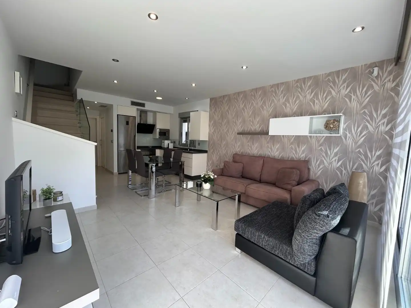 House with pool for sale in Santiago de la Ribera, imagen 3
