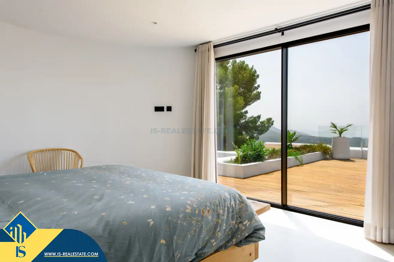 Habitación de Casa o chalet en venta en Sant Josep de sa Talaia con Aire acondicionado, Calefacción y Jardín privado