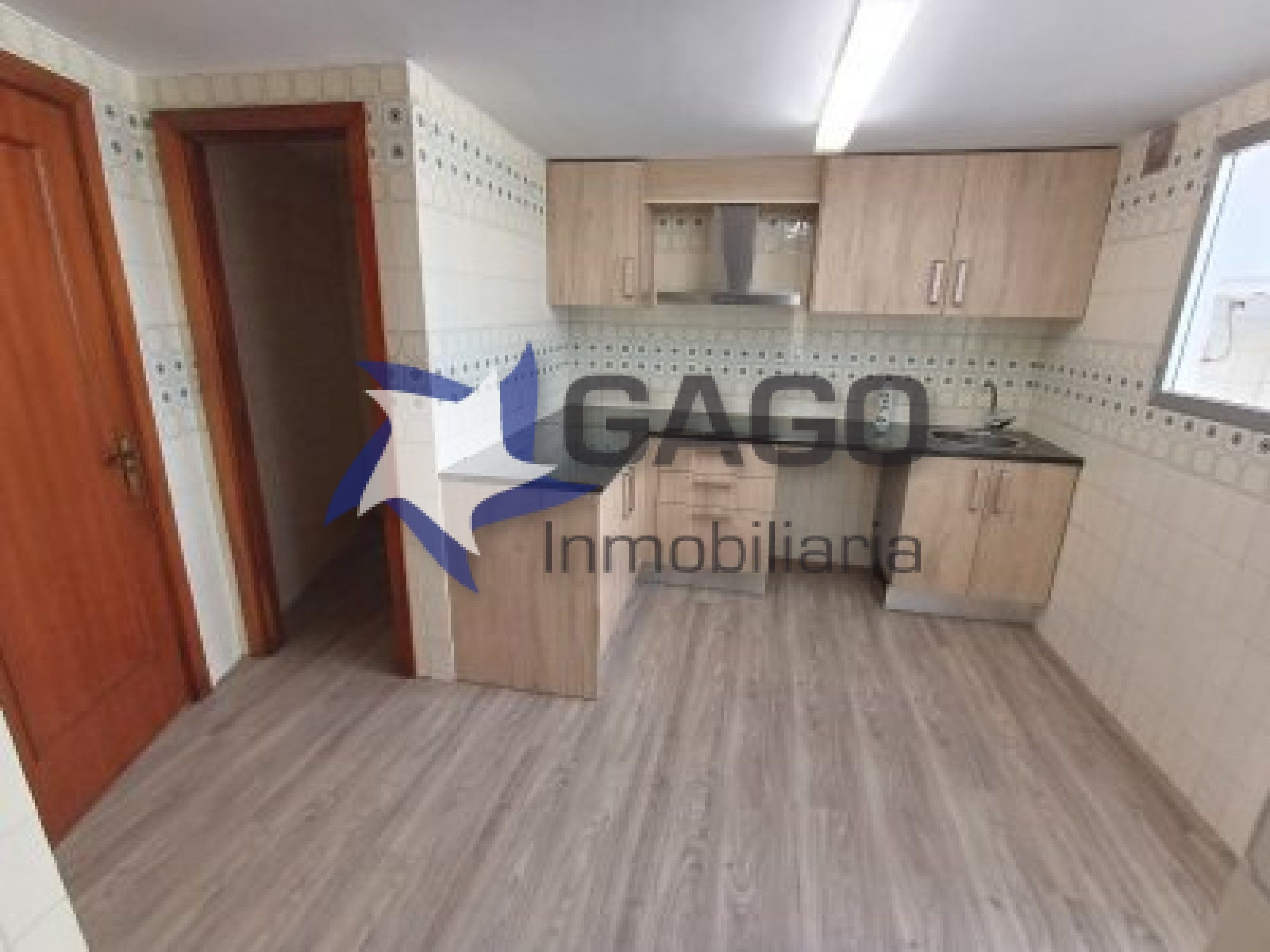 Cuina de Pis de lloguer en  Córdoba Capital amb Aire condicionat, Calefacció i Terrassa