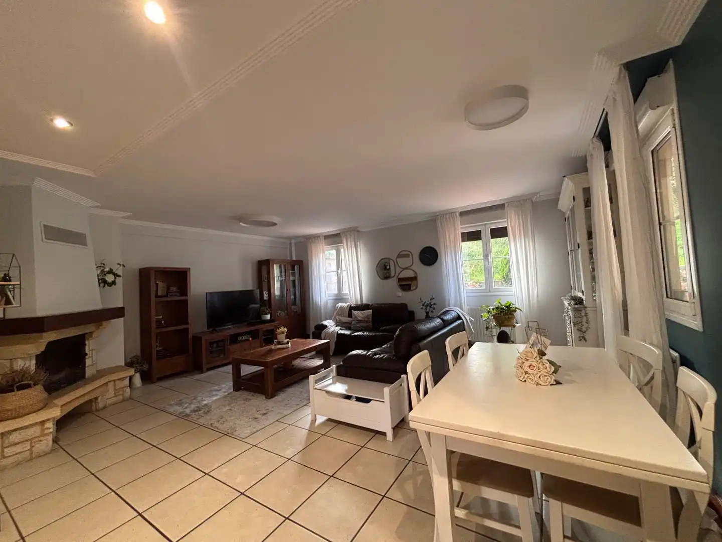 Sala d'estar de Casa o xalet en venda en Irun  amb Calefacció, Jardí privat i Traster