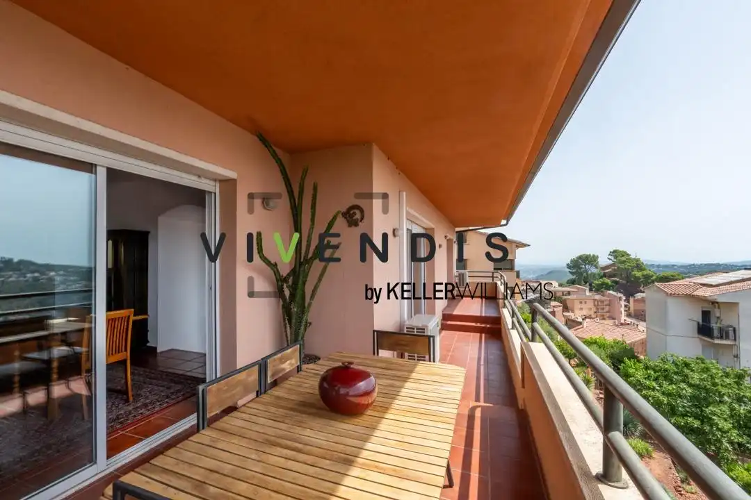 Terraza de Casa o chalet en venta en Corbera de Llobregat con Aire acondicionado, Jardín privado y Terraza
