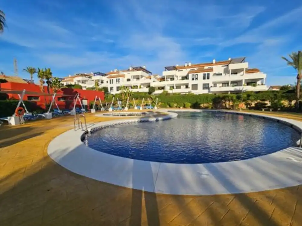 Adossat amb piscina en venda a Benamara - Atalaya