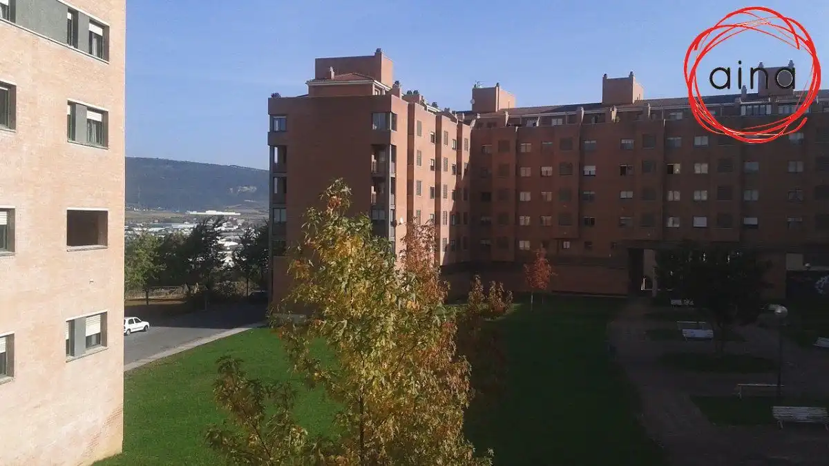 Vista exterior de Piso de alquiler en Barañáin / Barañain con Calefacción, Terraza y Trastero