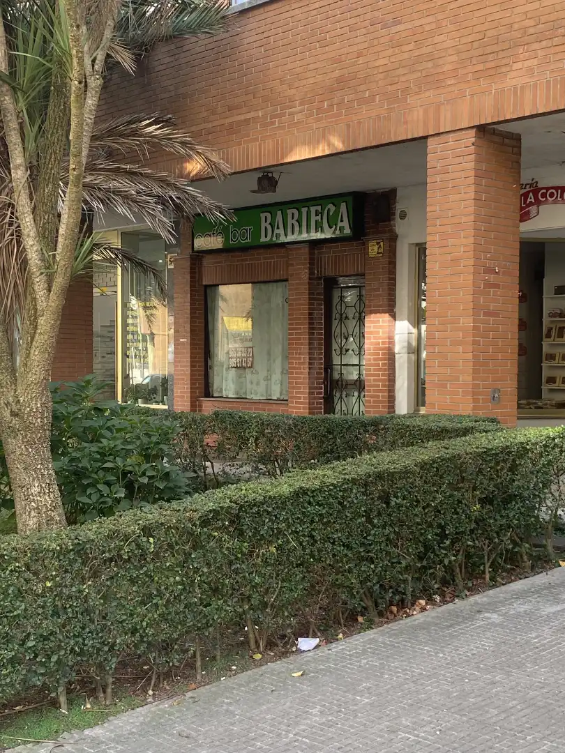 Locale commerciale in vendita a Calle Fernando Morán 7, imagen 2