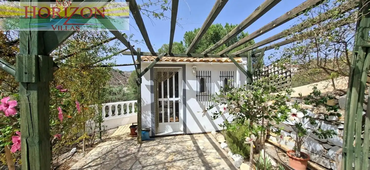 Jardí de Casa o xalet en venda en Arboleas amb Jardí privat, Terrassa i Piscina