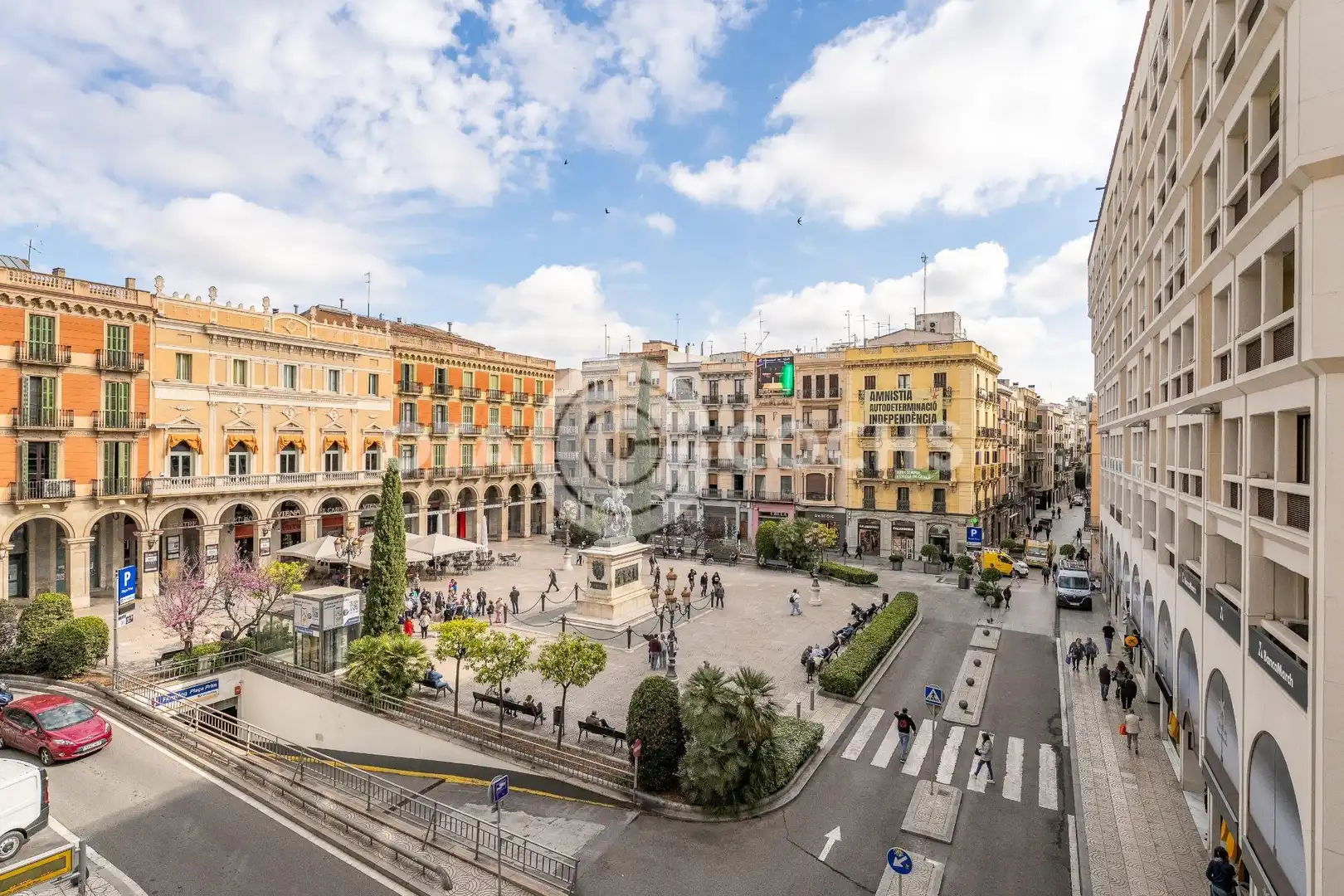 Vista exterior de Piso en venta en Reus