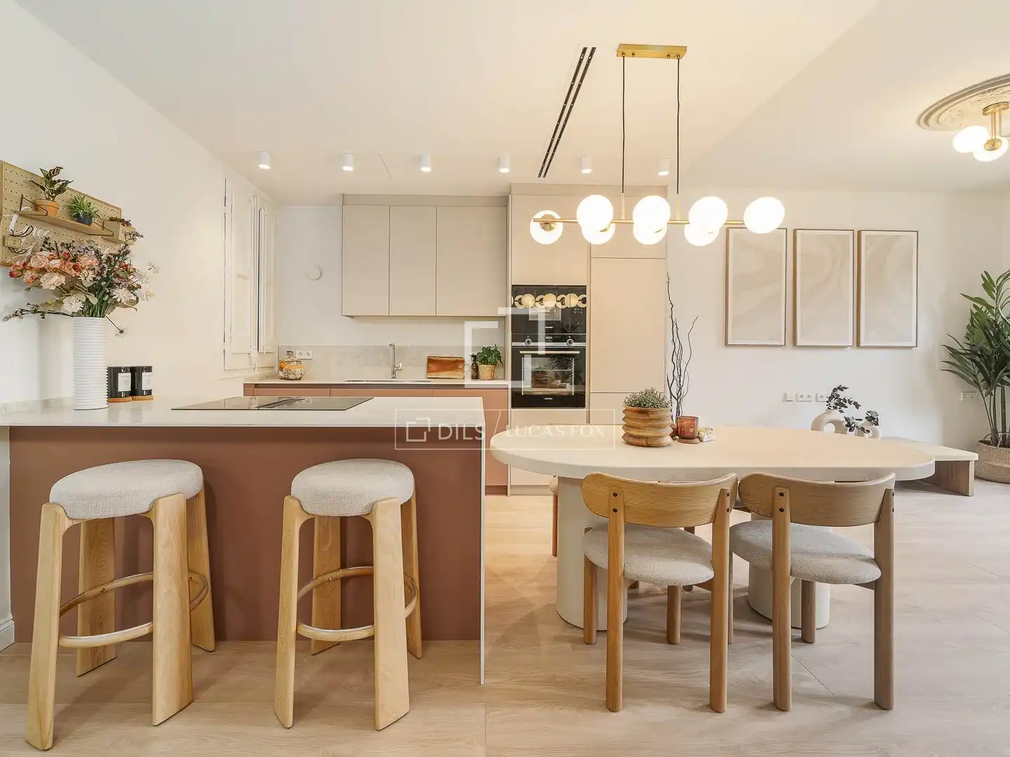 Flat with terrace for sale in Ciutat Vella, imagen 3