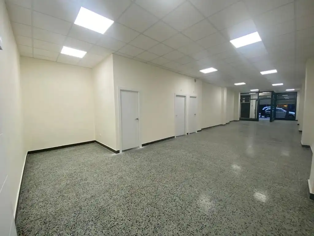 Gewerbefläche zur Miete in Avenida Alameda Camilo Sesto