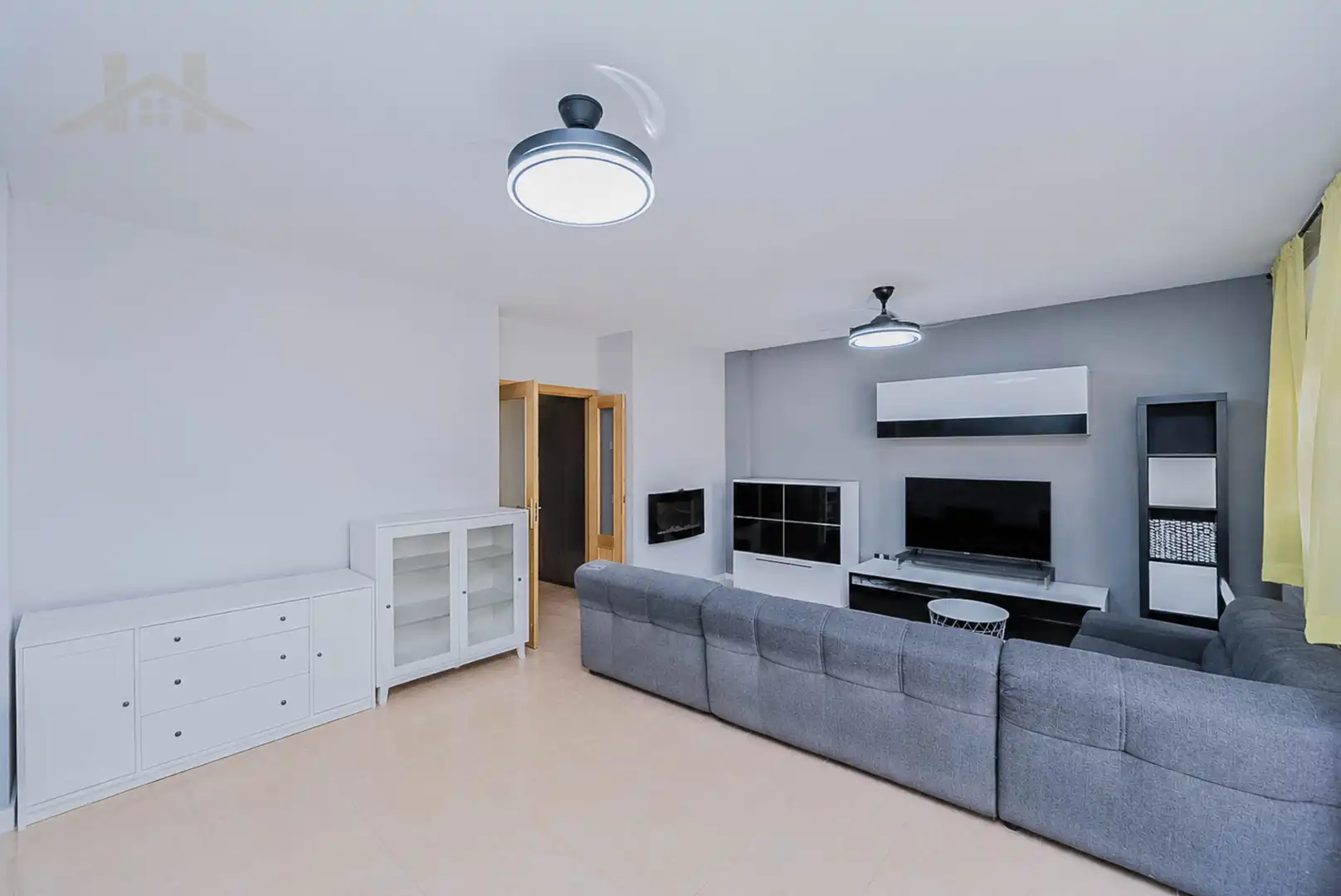 Sala de estar de Casa adosada en venta en Parla con Calefacción y Terraza