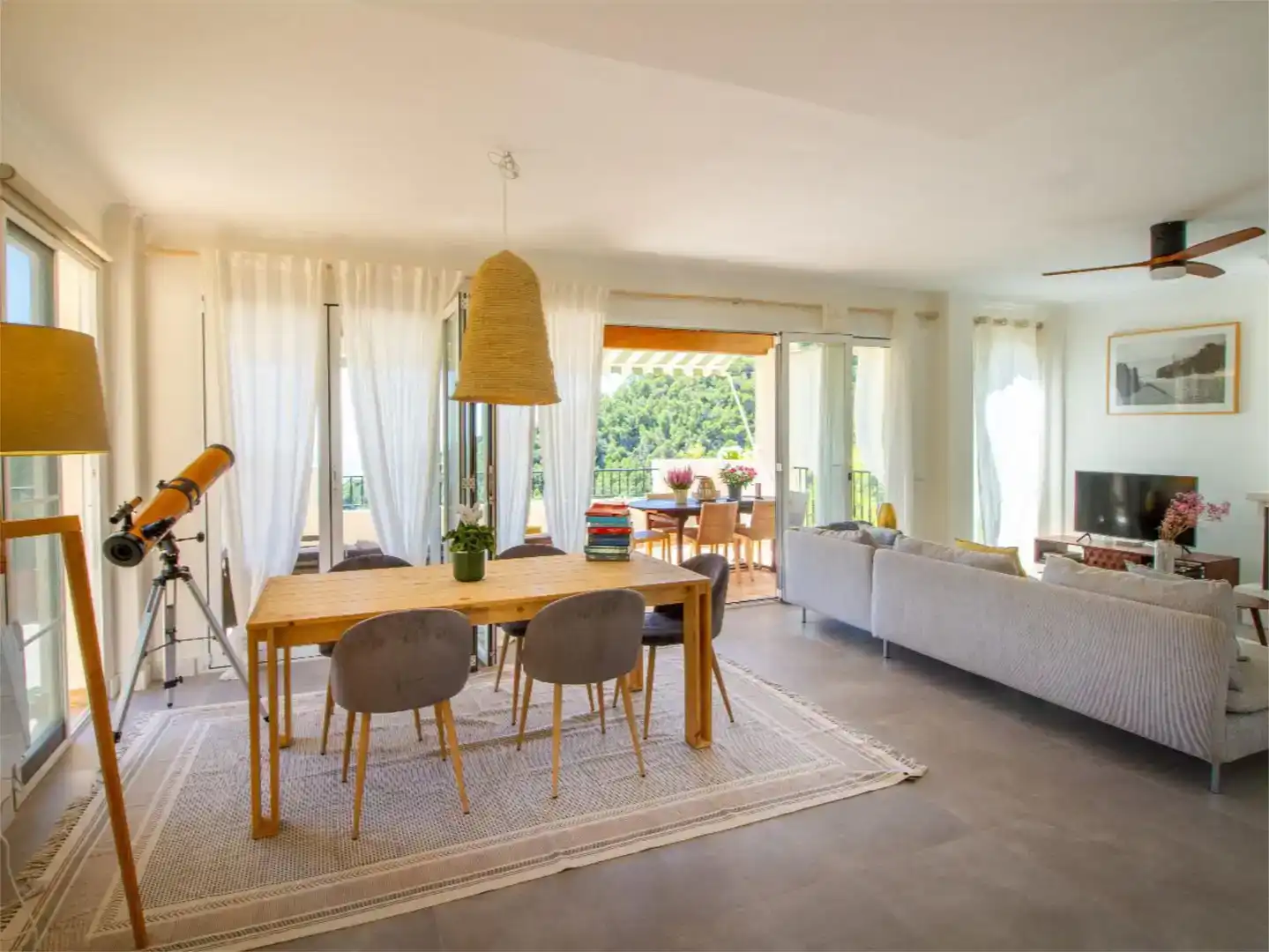 Esszimmer von Wohnung zur Miete in Altea mit Klimaanlage, Schwimmbad und Balkon