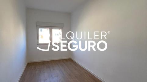 Foto 2 de Pis de lloguer a Martínez de la Riva, Palomeras Sureste,  Madrid Capital