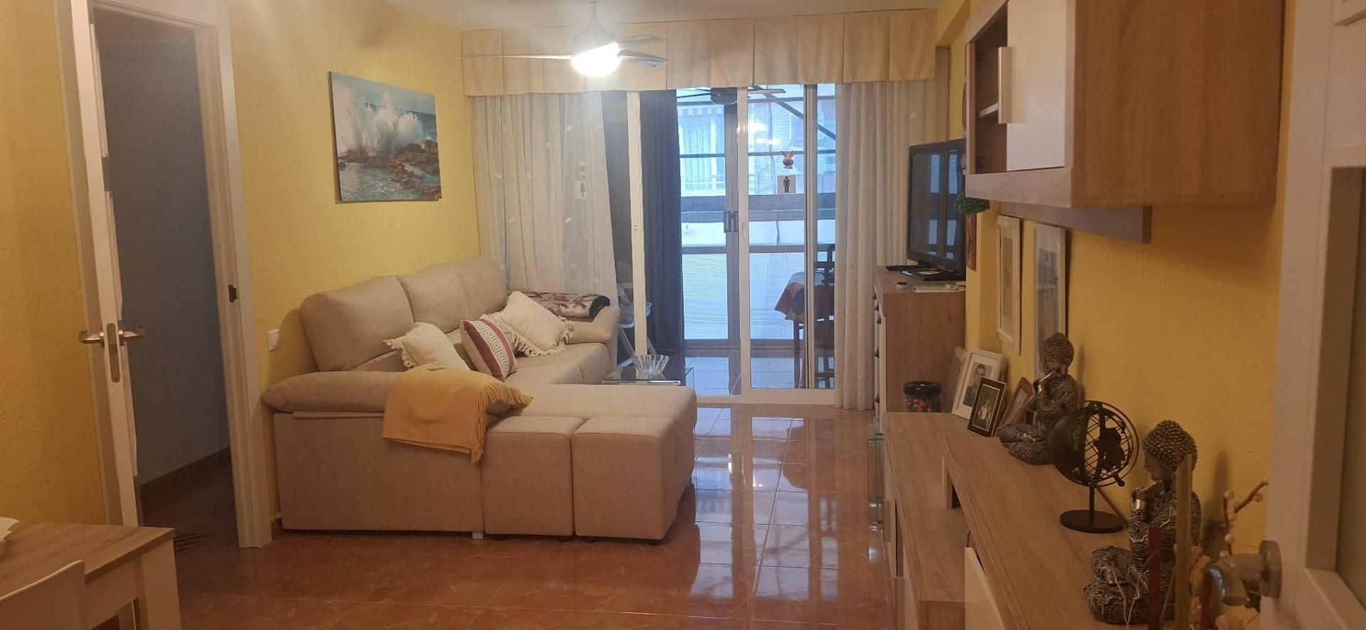 Sala d'estar de Pis en venda en Benidorm amb Terrassa