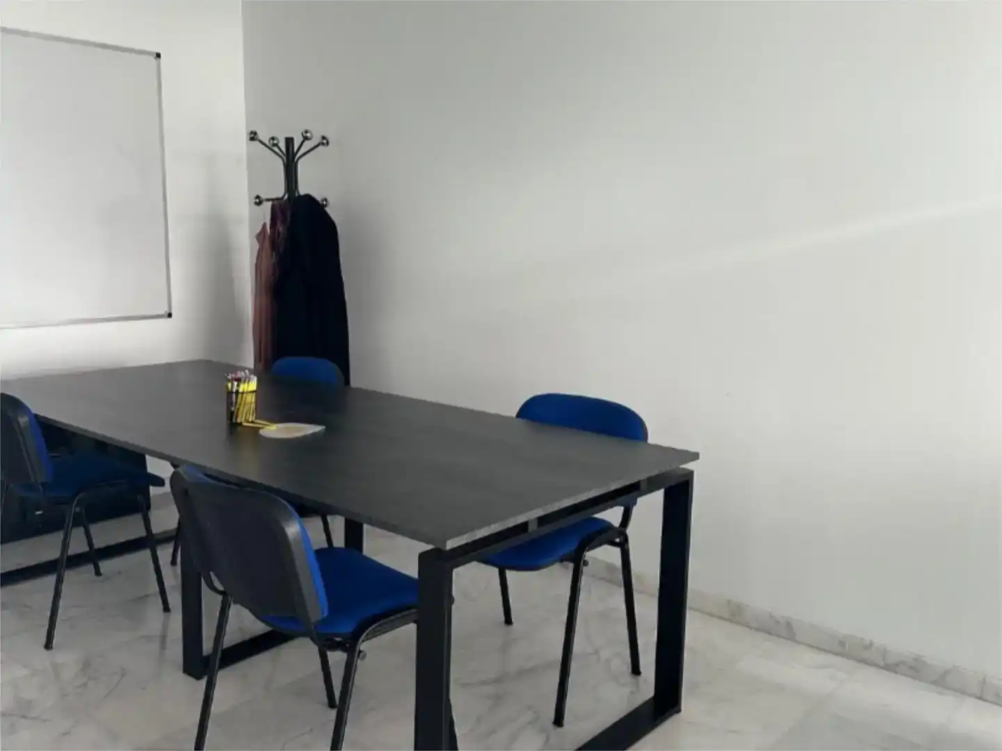 Comedor de Local de alquiler en Sevilla con Aire acondicionado