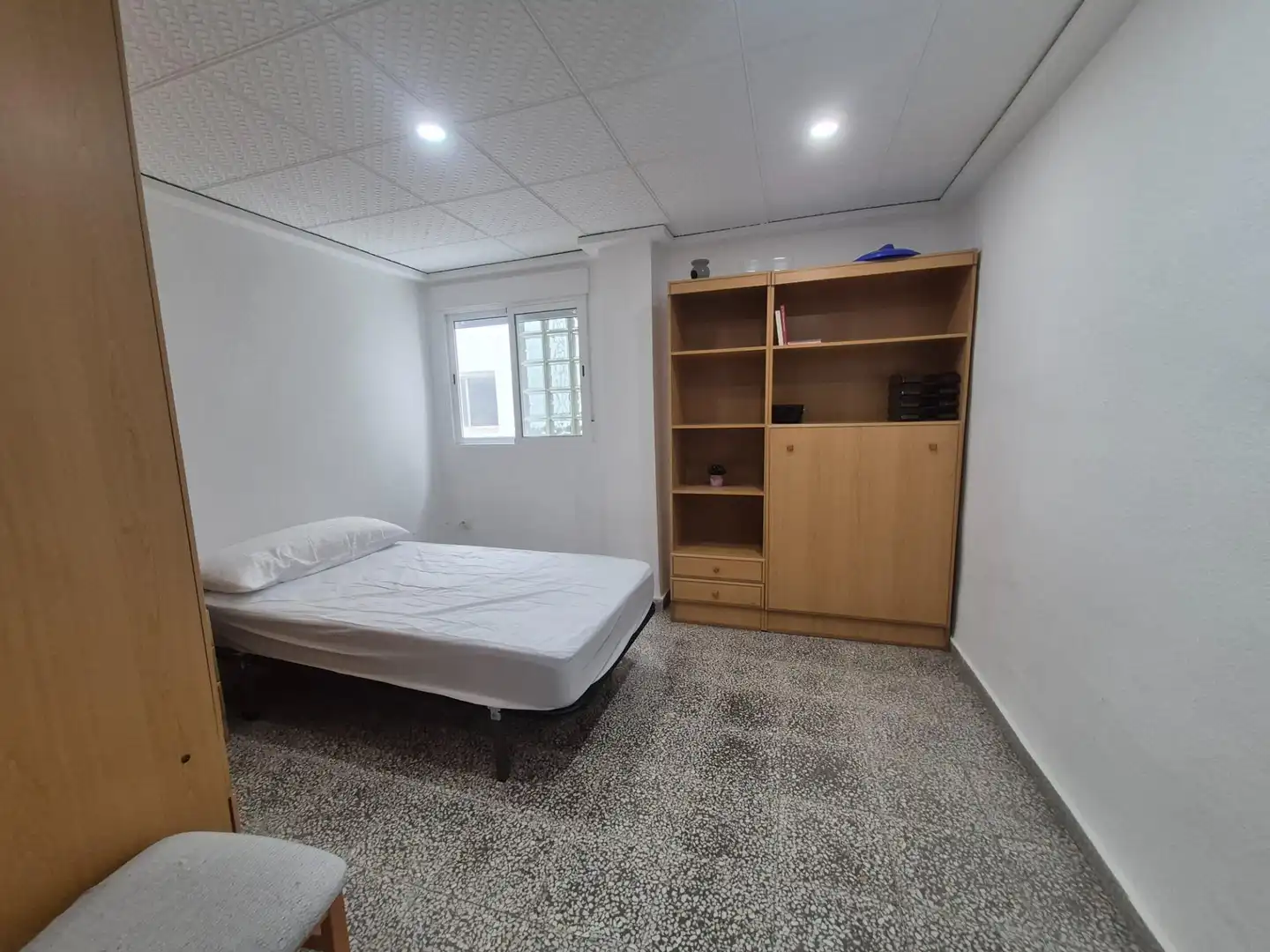 Bedroom of Flat for rent in Mislata  with Air Conditioner and Furnished