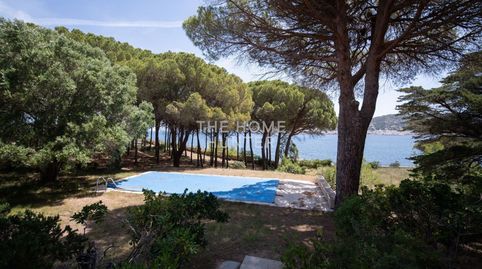 Casa de lujo de 490 m2 con piscina y vistas en venta en Port de la Selva El, imatge 3