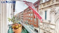 Vista exterior de Pis en venda en Bilbao  amb Calefacció, Traster i Balcó