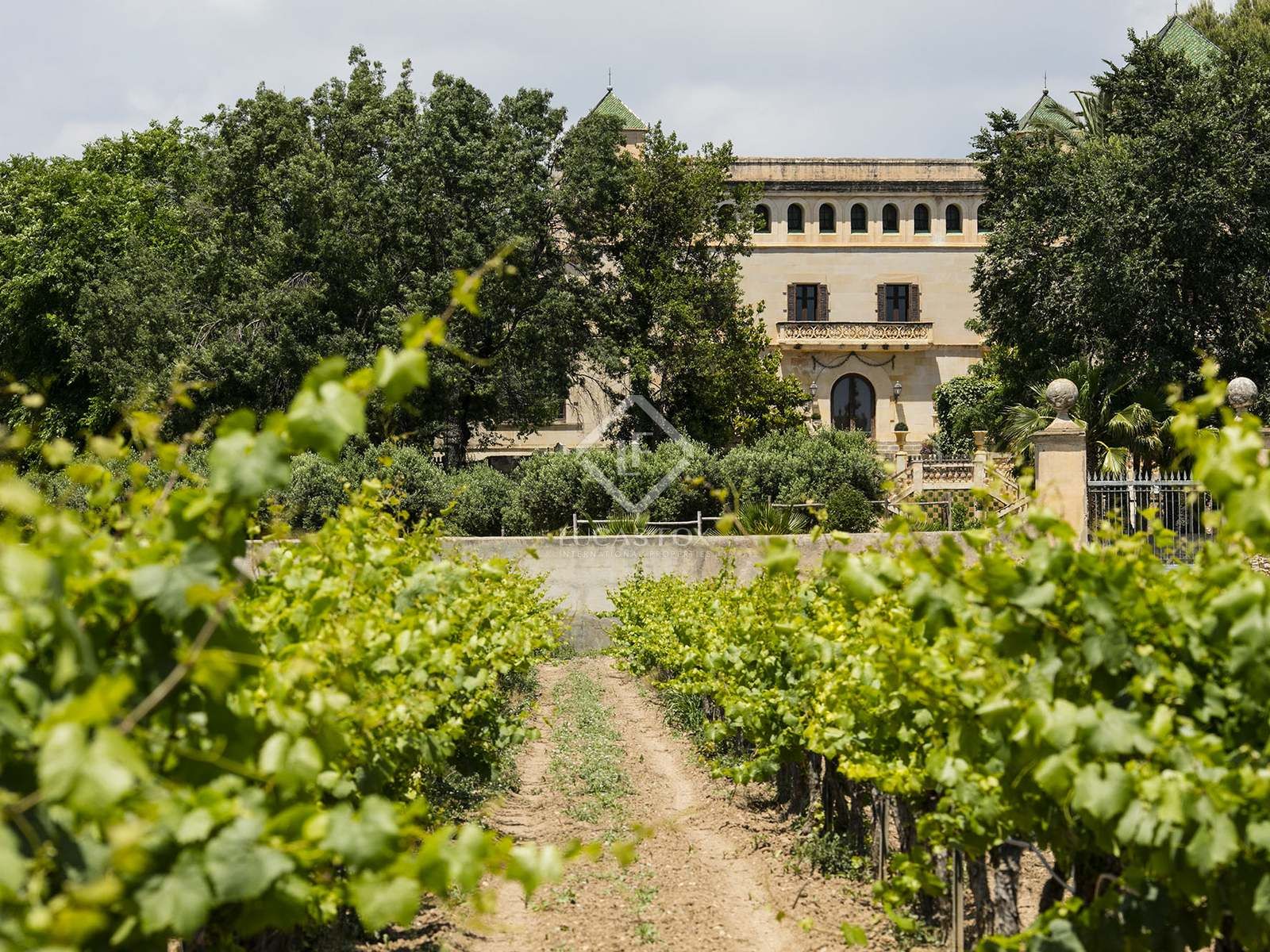 Exterior view of Country house for sale in Banyeres del Penedès  with Private garden, Terrace and Swimming Pool