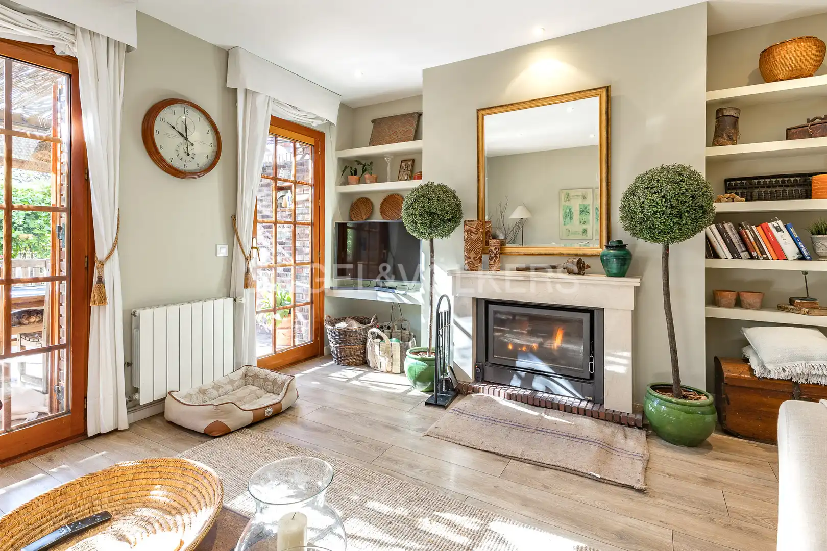 Sala de estar de Casa o chalet en venta en Badalona con Aire acondicionado, Calefacción y Jardín privado