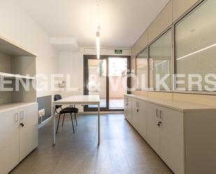 Office to rent in  Barcelona Capital  with Air Conditioner, Terrace and Furnished