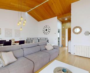 Living room of Single-family semi-detached for sale in Chiva  with Heating, Private garden and Parquet flooring