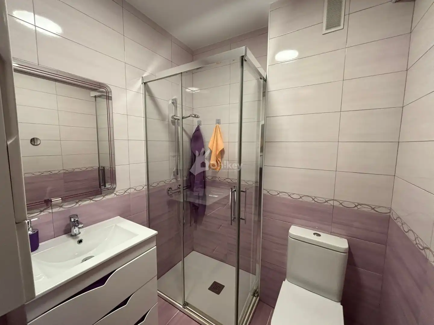 Baño de Piso en venta en Getafe con Calefacción y Terraza