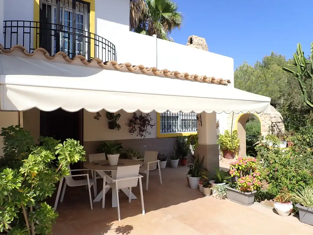 Casa rústica amb piscina en venda a Santa Eulària, imagen 3