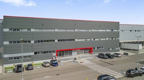Nave logistica en alquile situada en el poligono industrial de Los Gavilanes, Madrid. Nave logistica con buena imagen con una supe, image 5