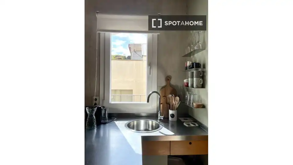 Room in La Barceloneta