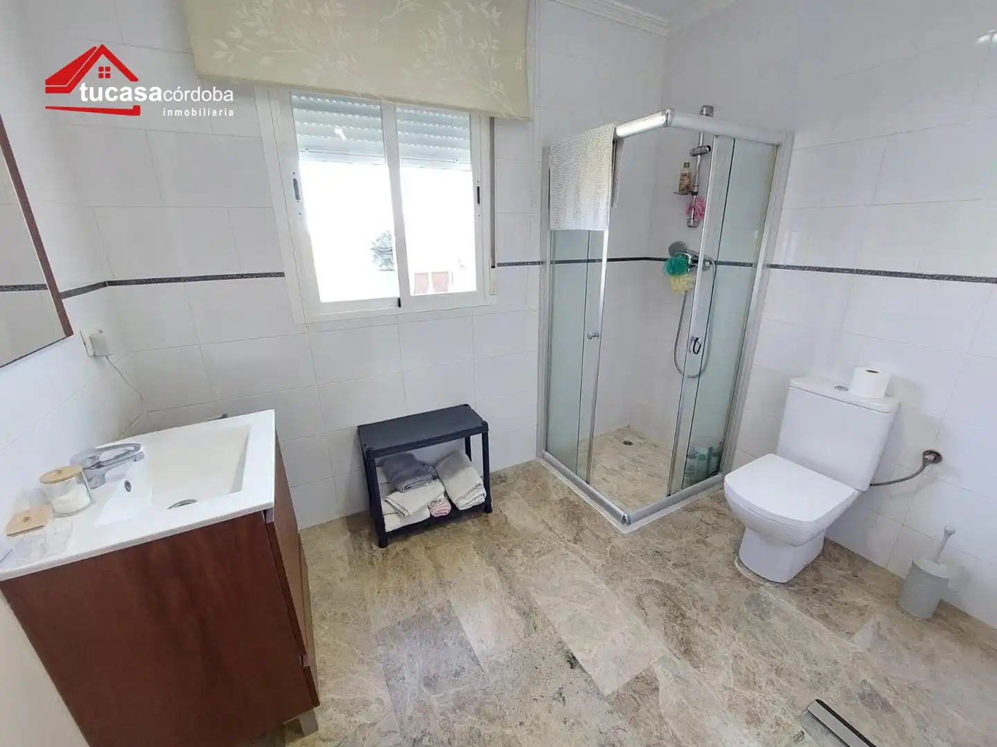 Bathroom of Houses for sale in Córdoba  with Terrace and Storage room
