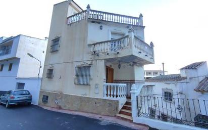 Vista exterior de Casa o xalet en venda en Benamocarra amb Terrassa