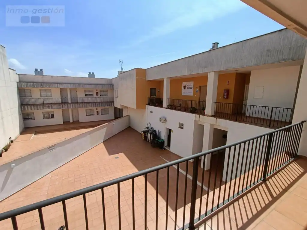 Vista exterior de Local en venta en Algeciras