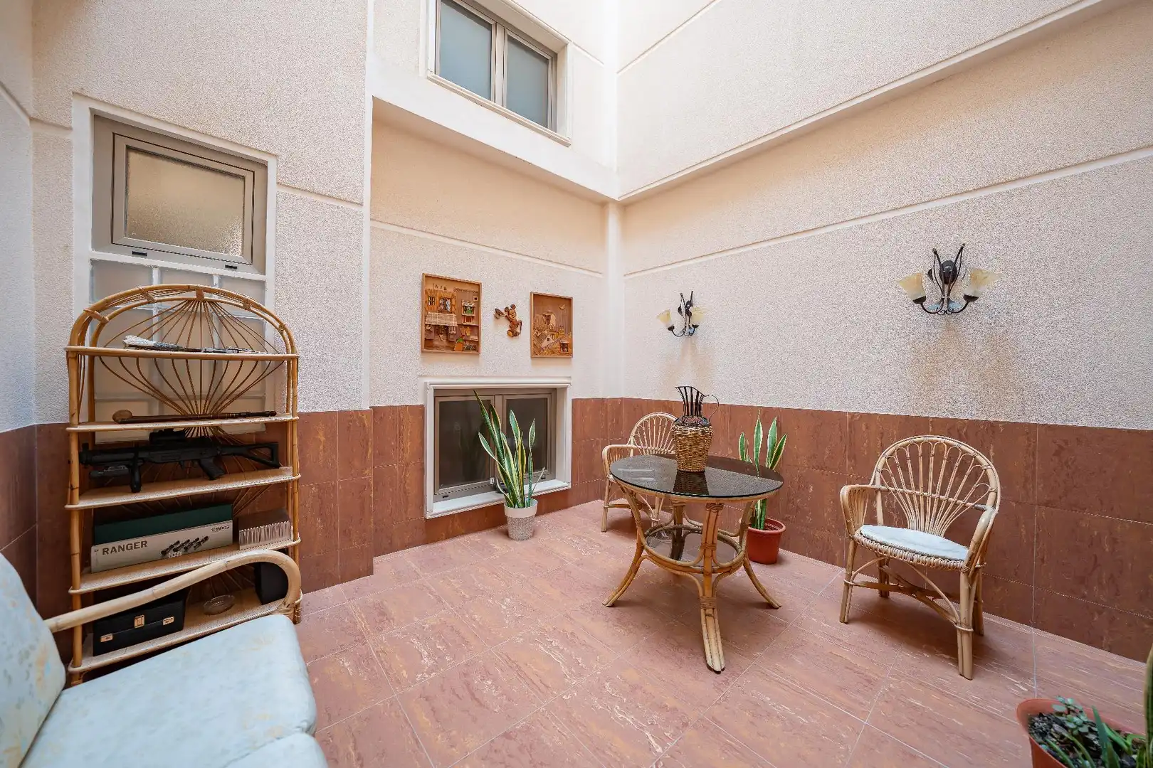 Terrasse von Einfamilien-Reihenhaus zum Verkauf in Novelda mit Heizung, Terrasse und Balkon