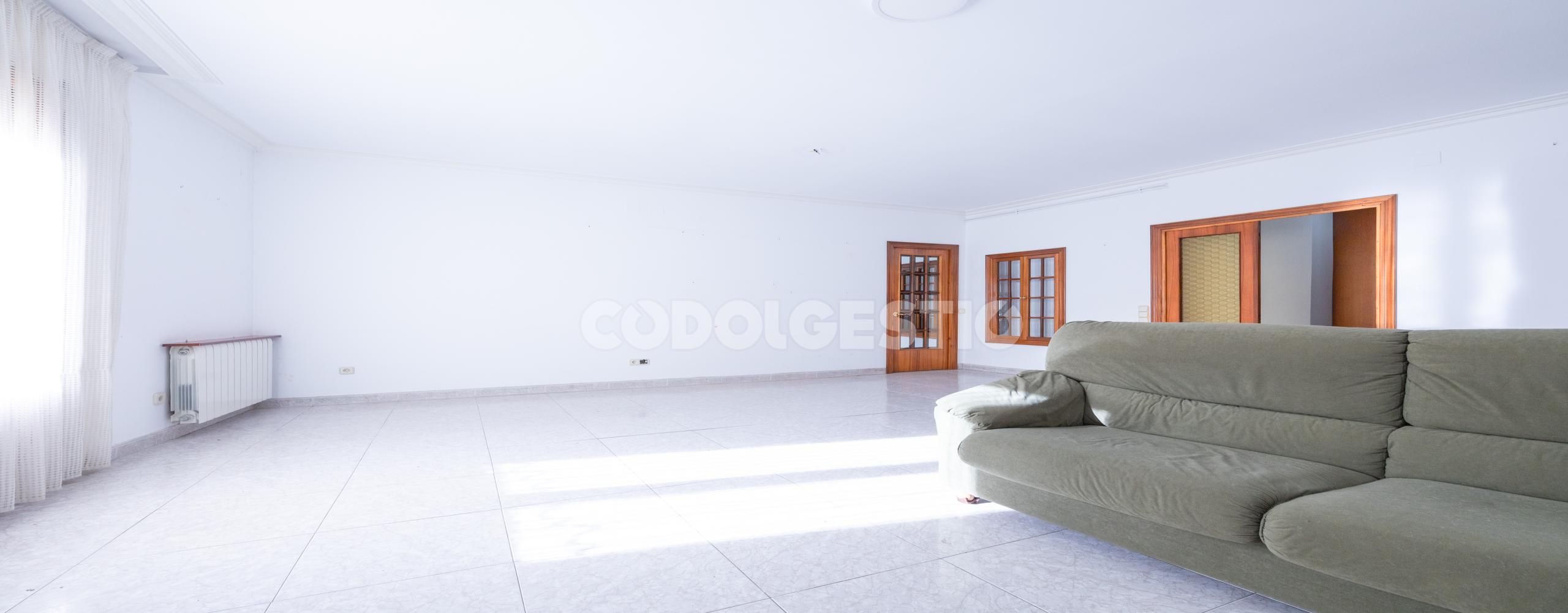 House or chalet for sale in Mossèn Parassols, Torelló