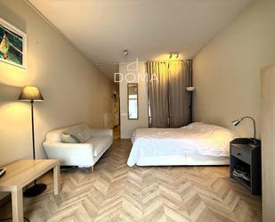 Dormitori de Àtic de lloguer en  Barcelona Capital amb Aire condicionat, Calefacció i Parquet
