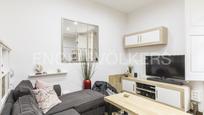 Living room of Apartment for sale in  Barcelona Capital  with Air Conditioner, Heating and Balcony