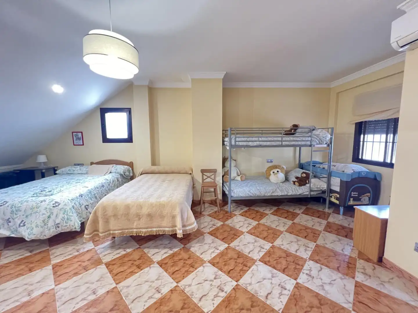Habitación de Casa o chalet en venta en Antequera con Aire acondicionado, Terraza y Trastero