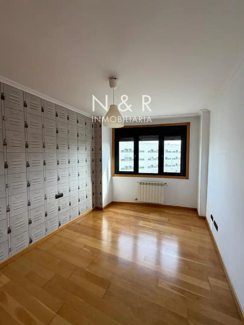 Flat for rent in Santiago de Compostela   with Heating